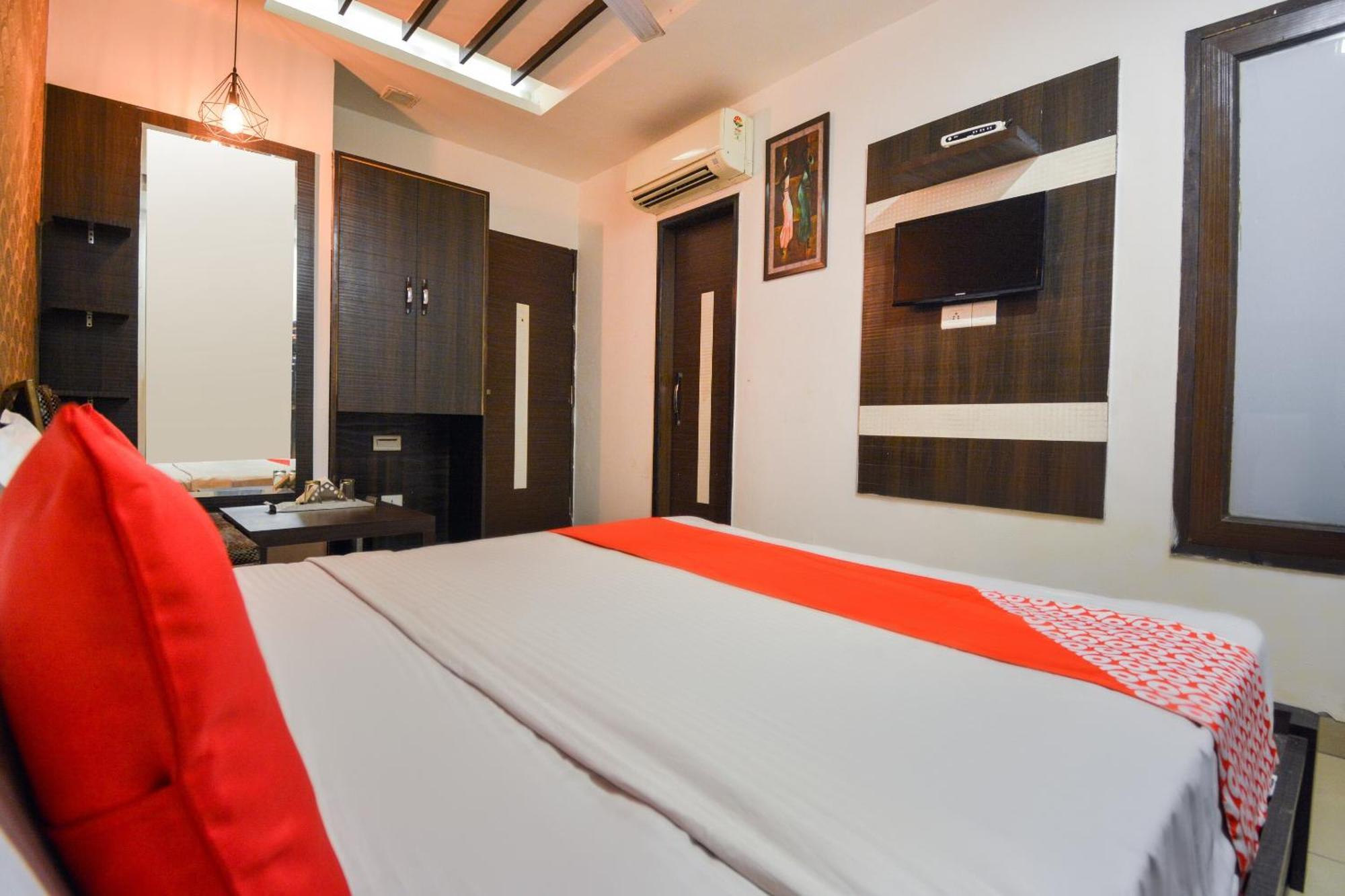 Hotel O Lexis Ludhiana Extérieur photo