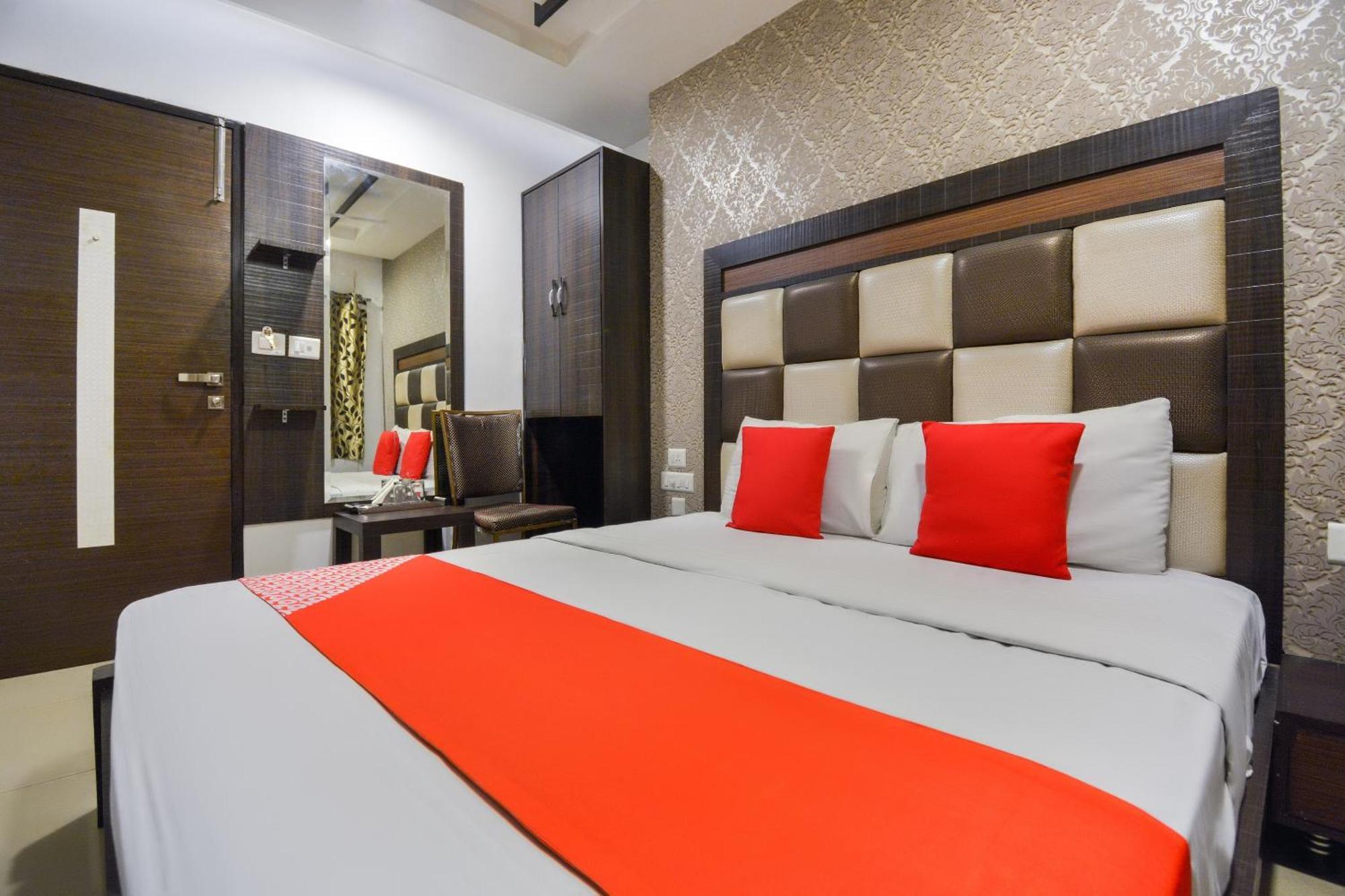 Hotel O Lexis Ludhiana Extérieur photo