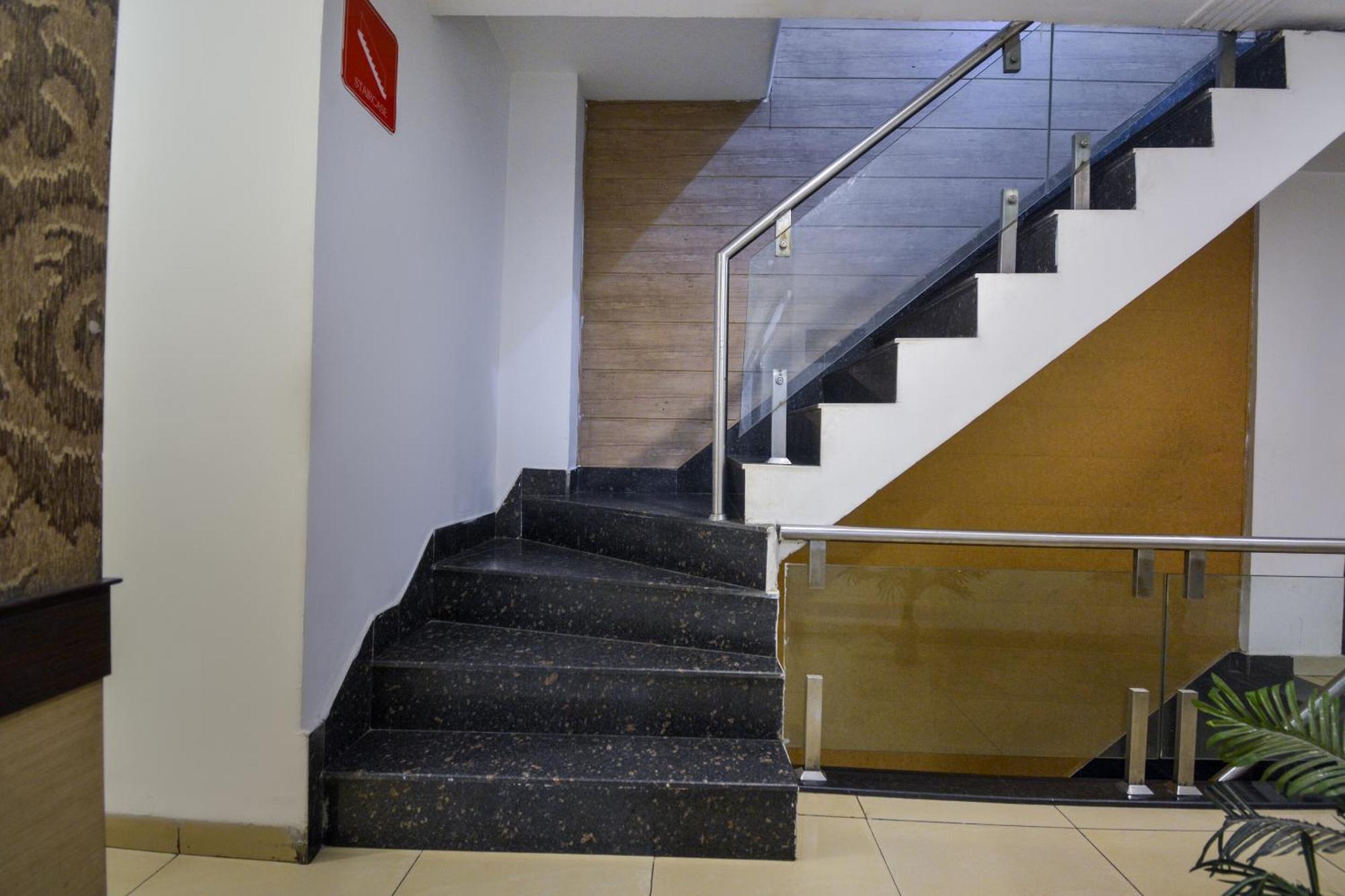 Hotel O Lexis Ludhiana Extérieur photo